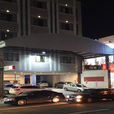 欣悅商務旅店 Ξενοδοχείο Toufen Εξωτερικό φωτογραφία